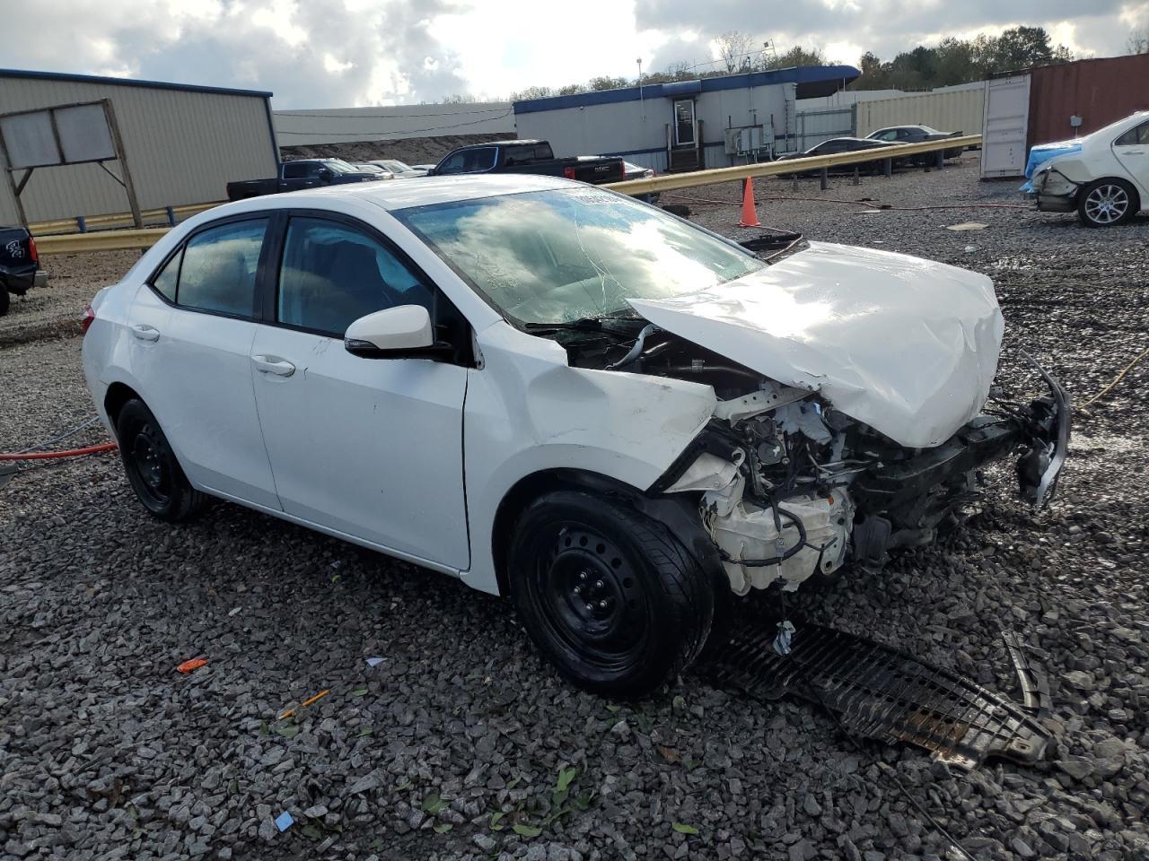 2015 TOYOTA COROLLA L - Image 4