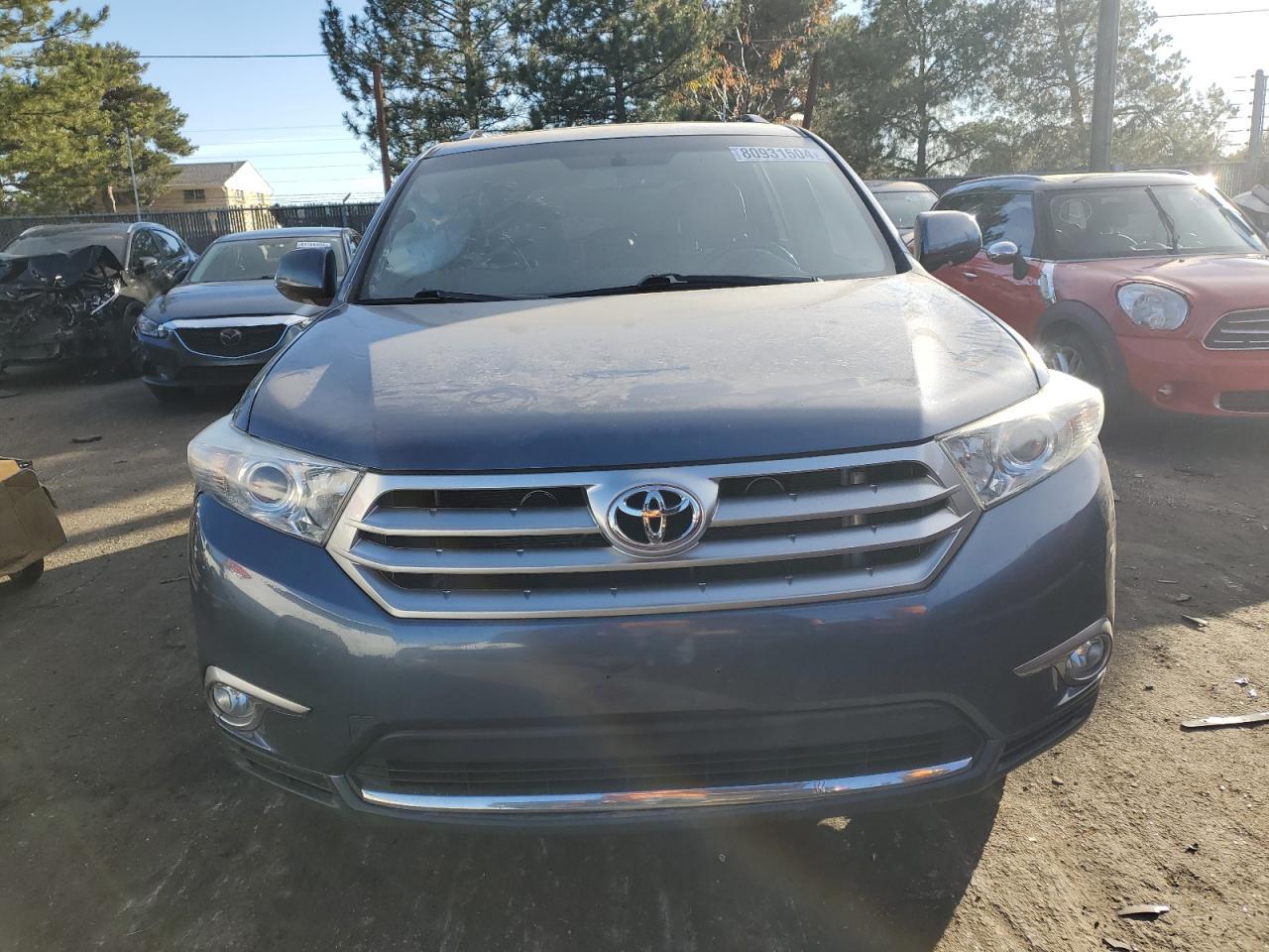 2012 TOYOTA HIGHLANDER - Image 5