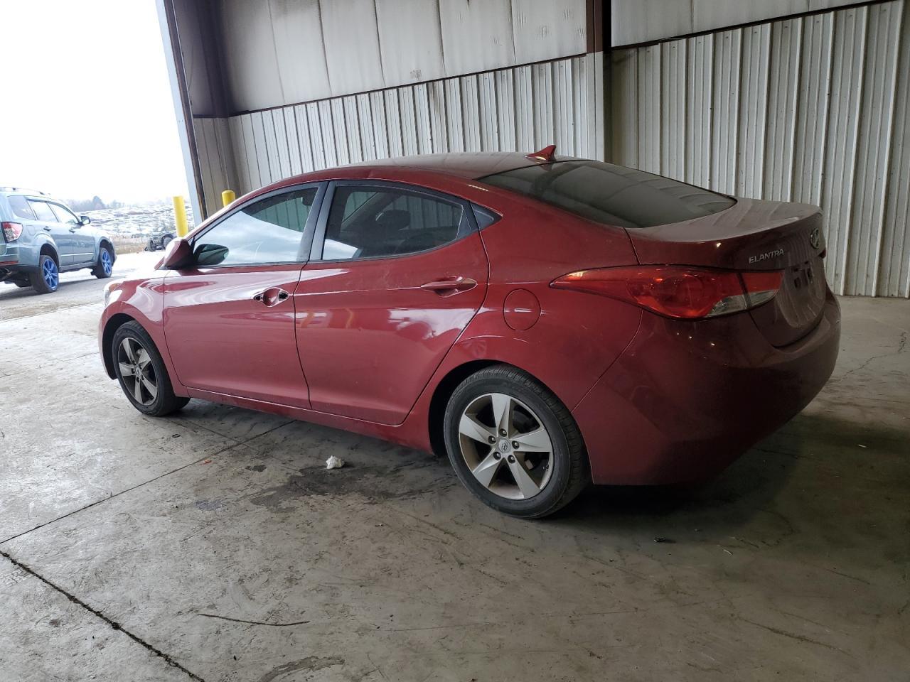 2013 HYUNDAI ELANTRA GL - Image 2