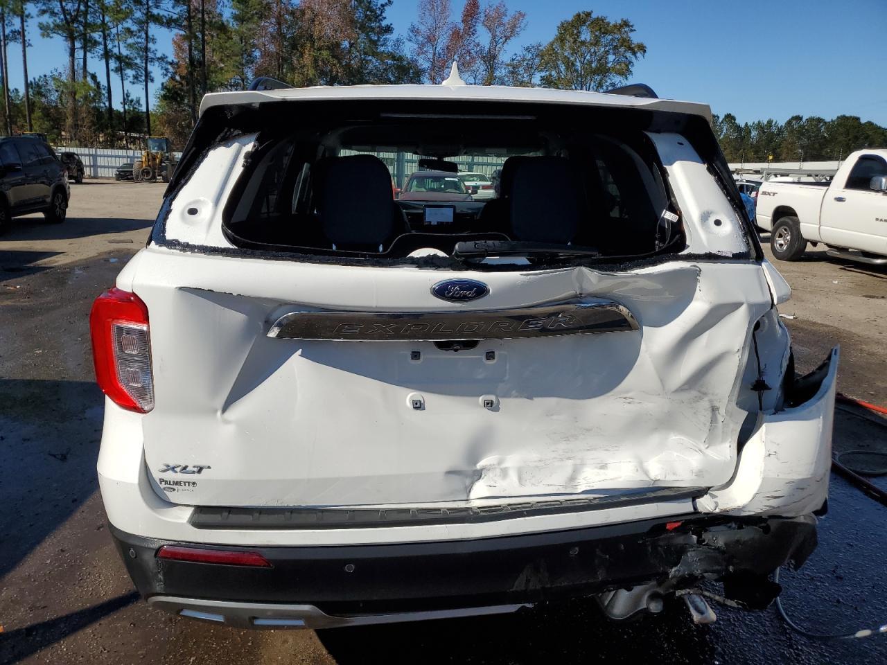 2022 FORD EXPLORER X - Фото 6