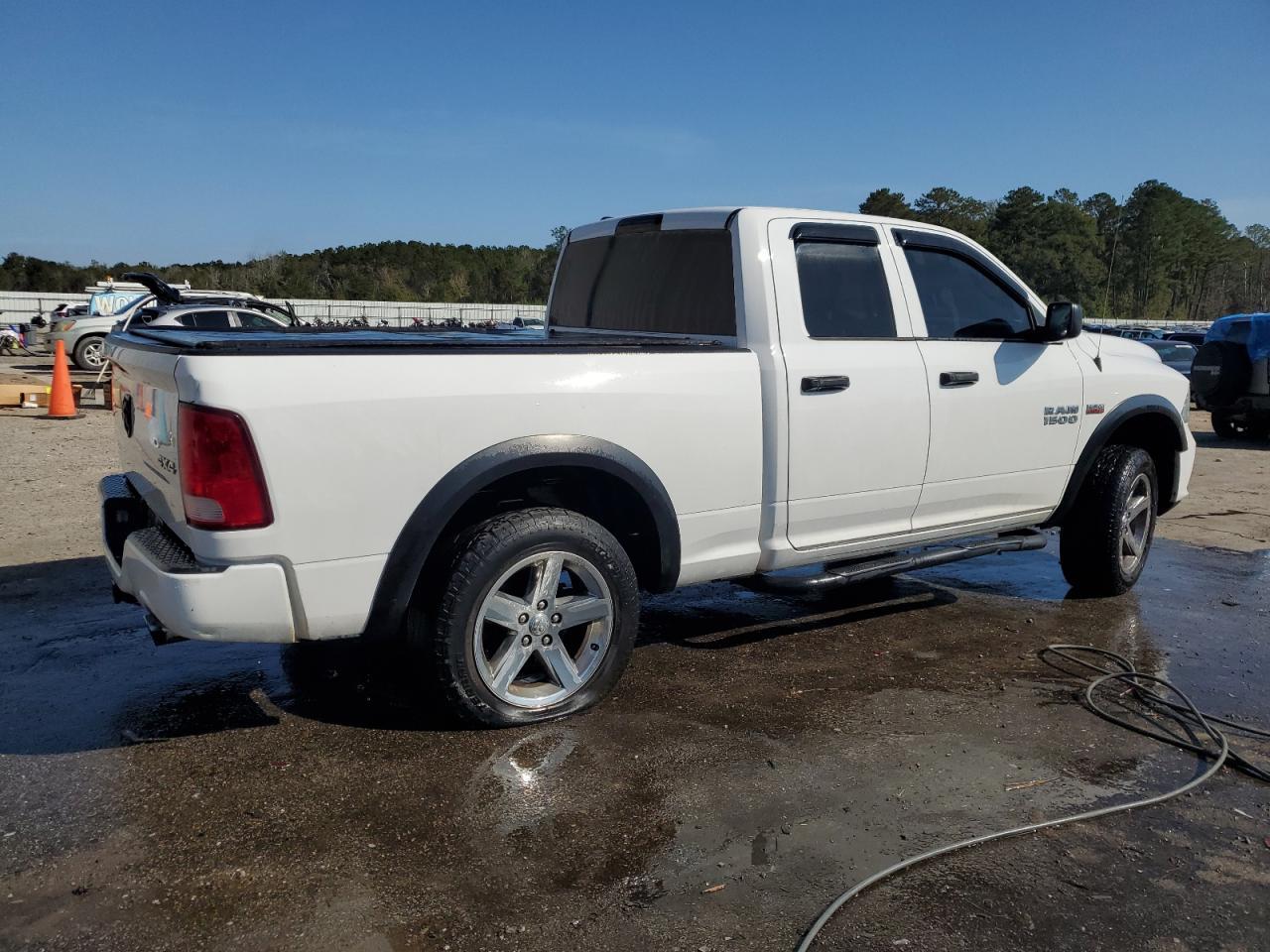 2014 RAM 1500 ST - Фото 3