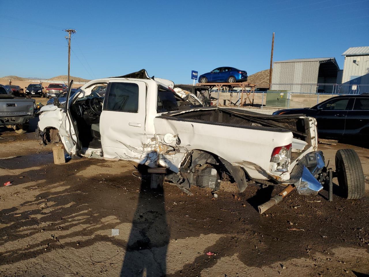 2020 RAM 1500 CLASS - Image 2