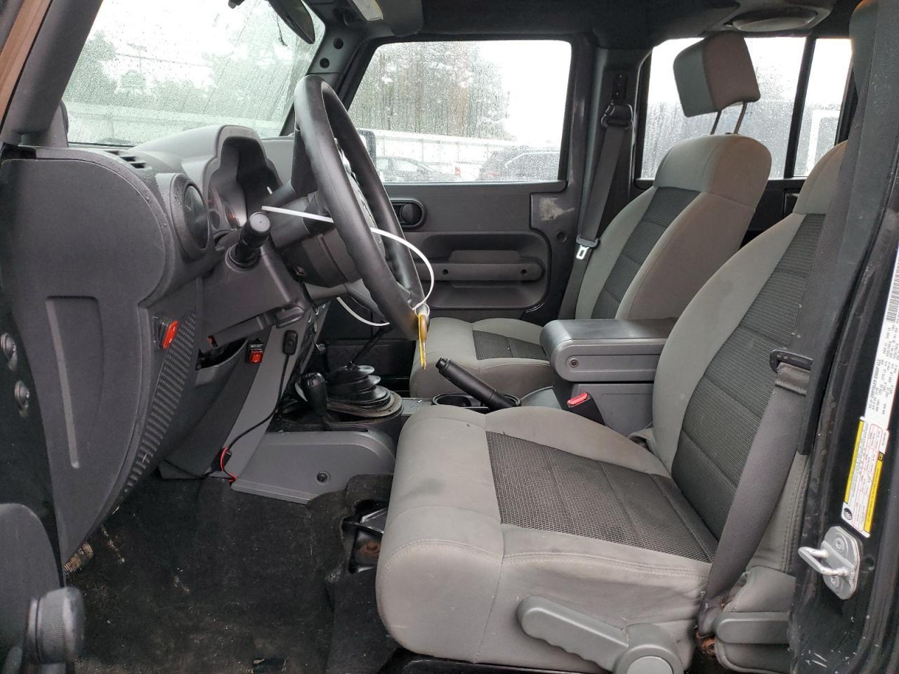 2010 JEEP WRANGLER U - Image 7
