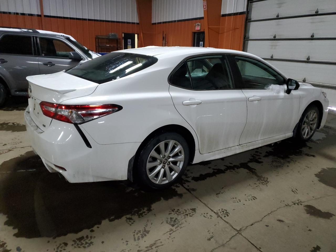 2020 TOYOTA CAMRY SE - Image 3