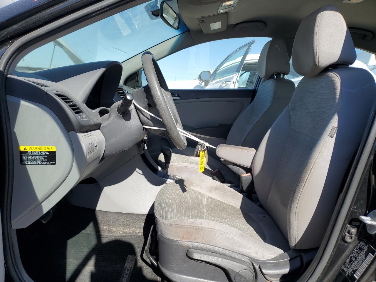 2017 HYUNDAI ACCENT SE - Image 7