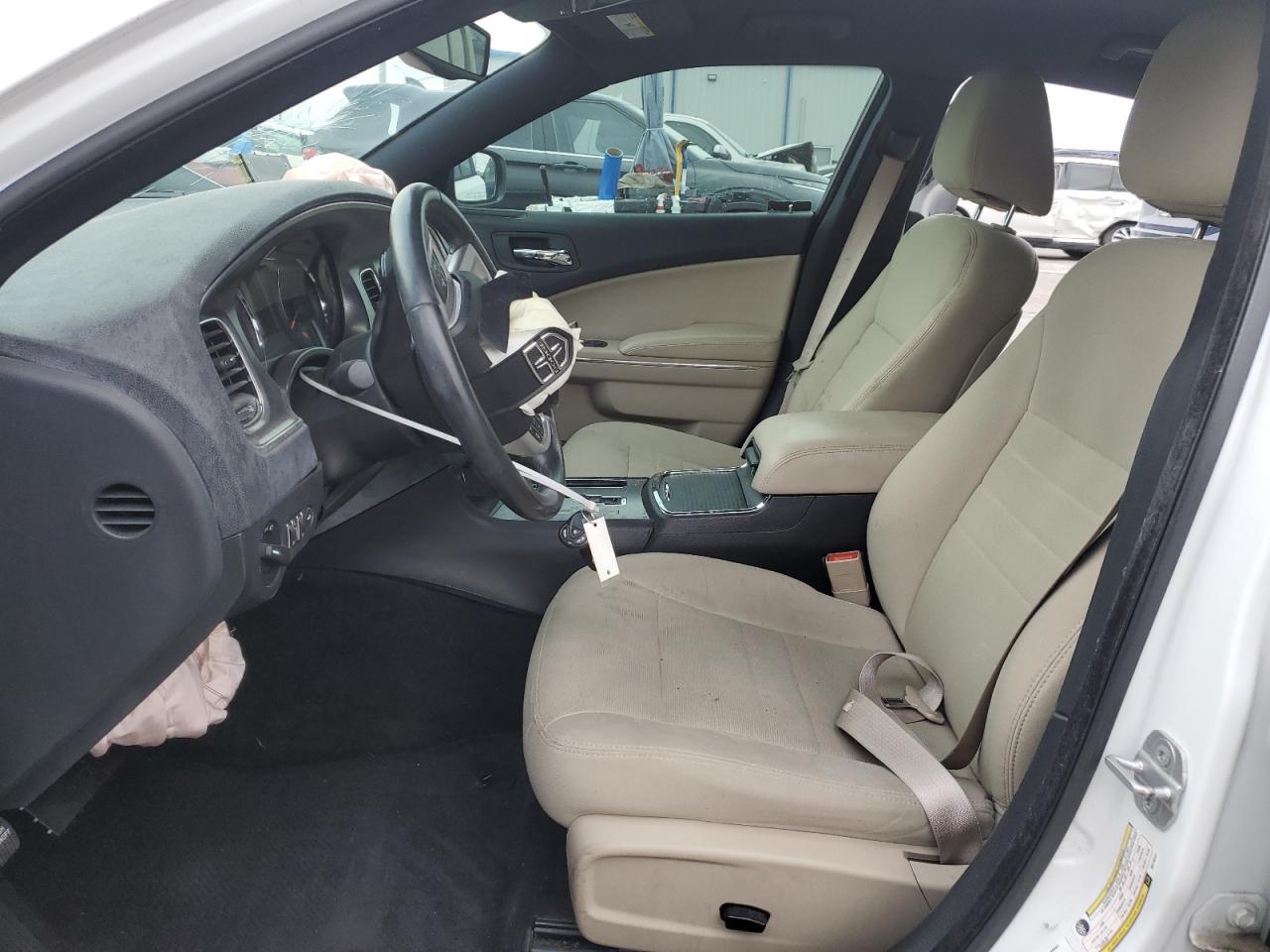 2013 DODGE CHARGER SE - Image 7