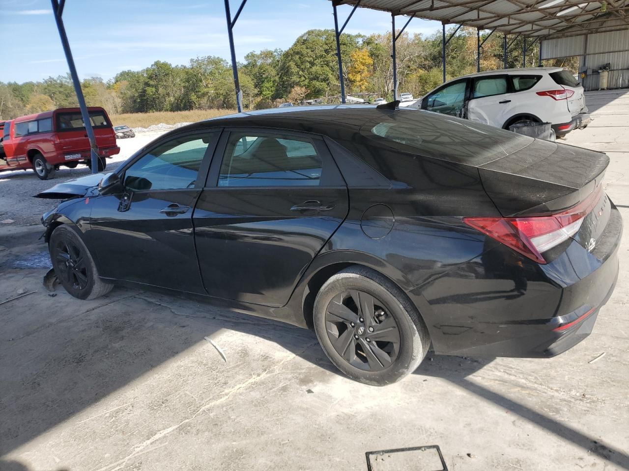 2023 HYUNDAI ELANTRA SE - Фото 2