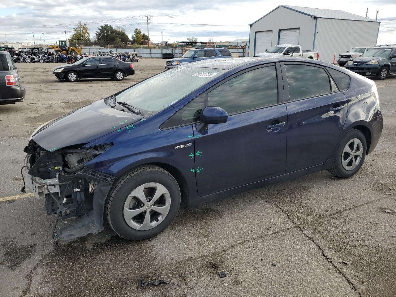 2013 TOYOTA PRIUS