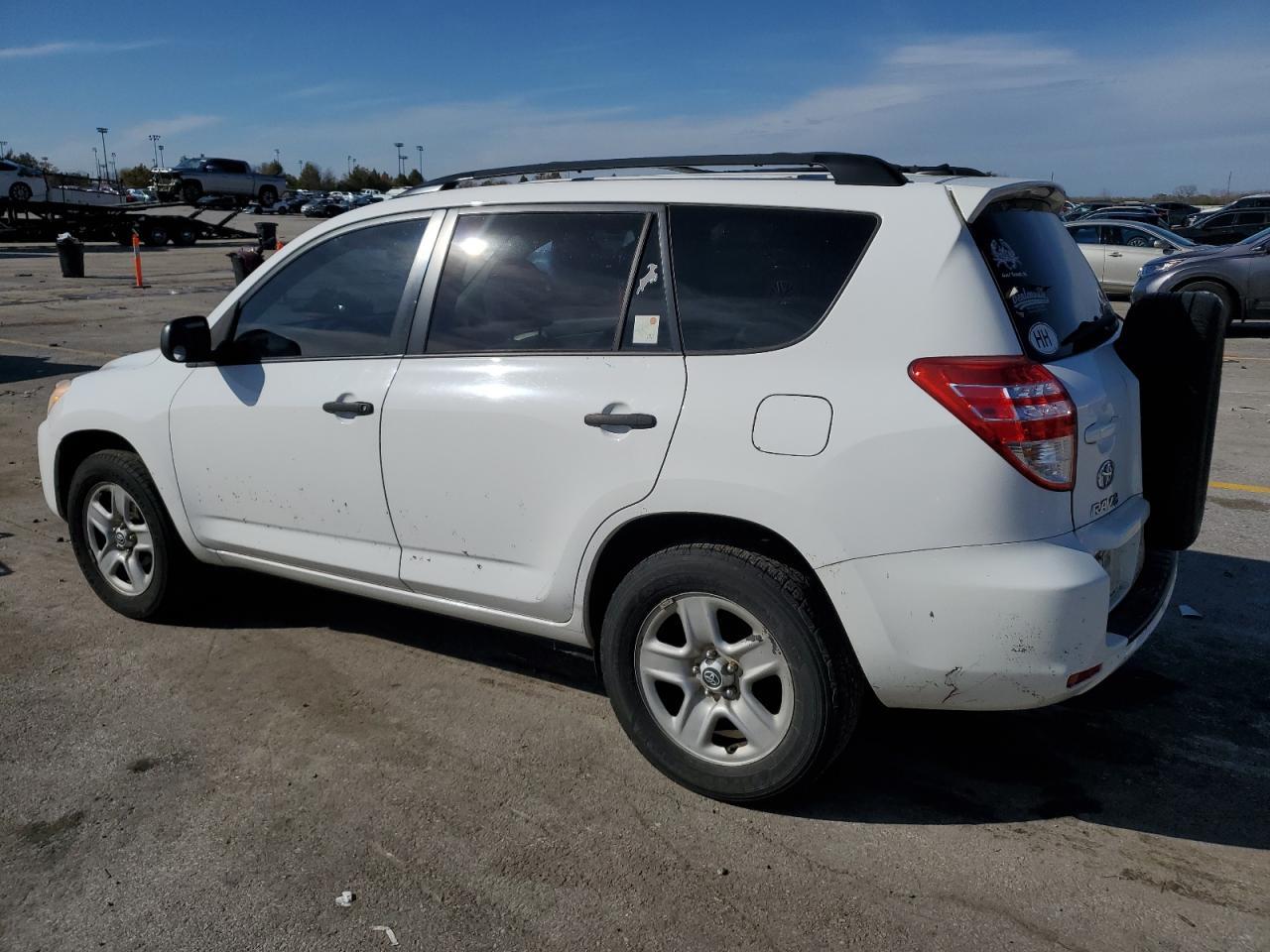 2011 TOYOTA RAV4 - Image 2