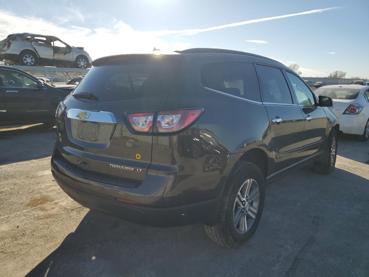 2015 CHEVROLET TRAVERSE L - Image 3