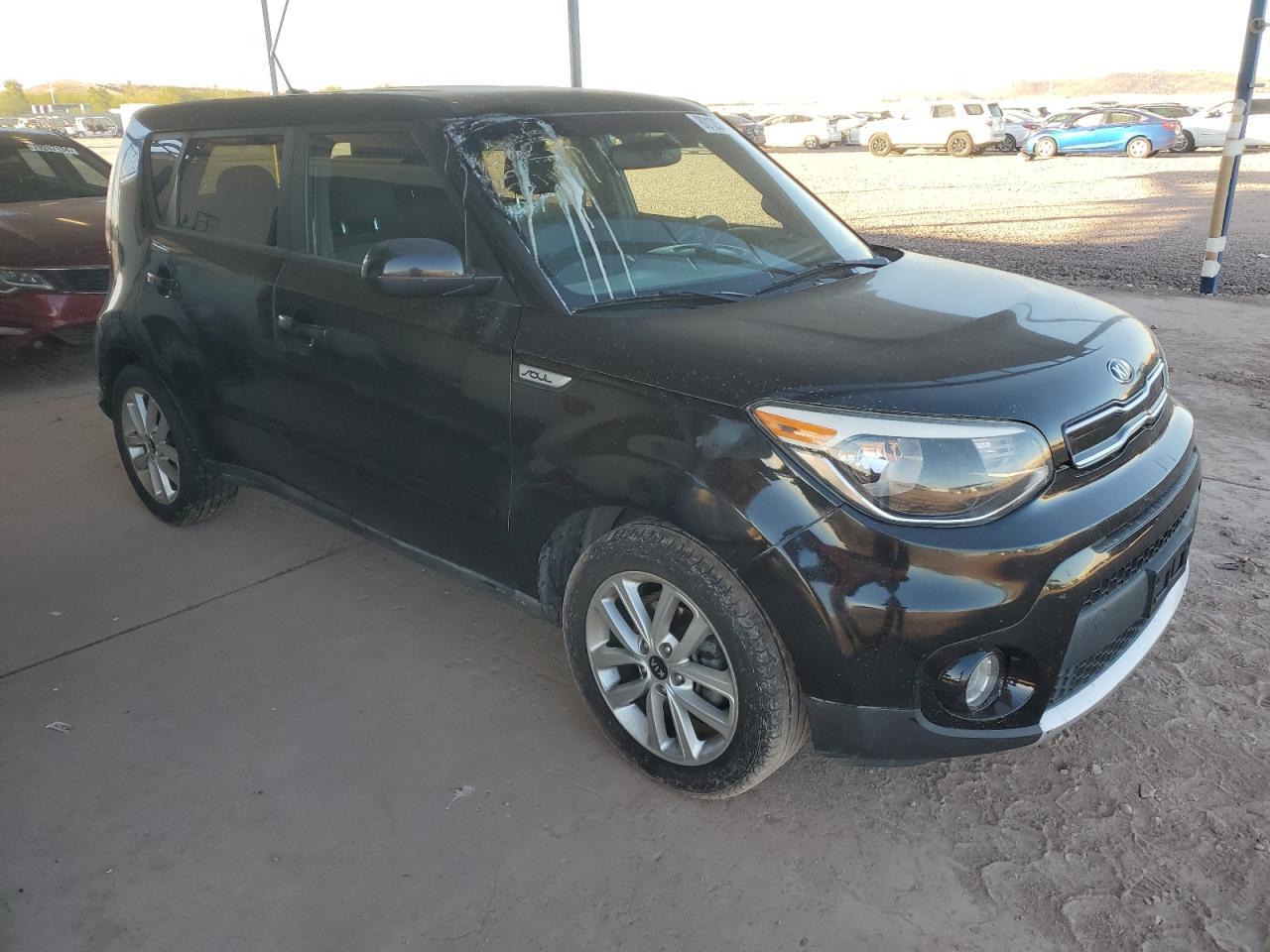 2017 KIA SOUL + - Image 4