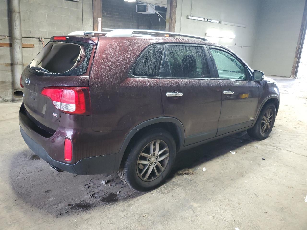 2015 KIA SORENTO LX - Image 3
