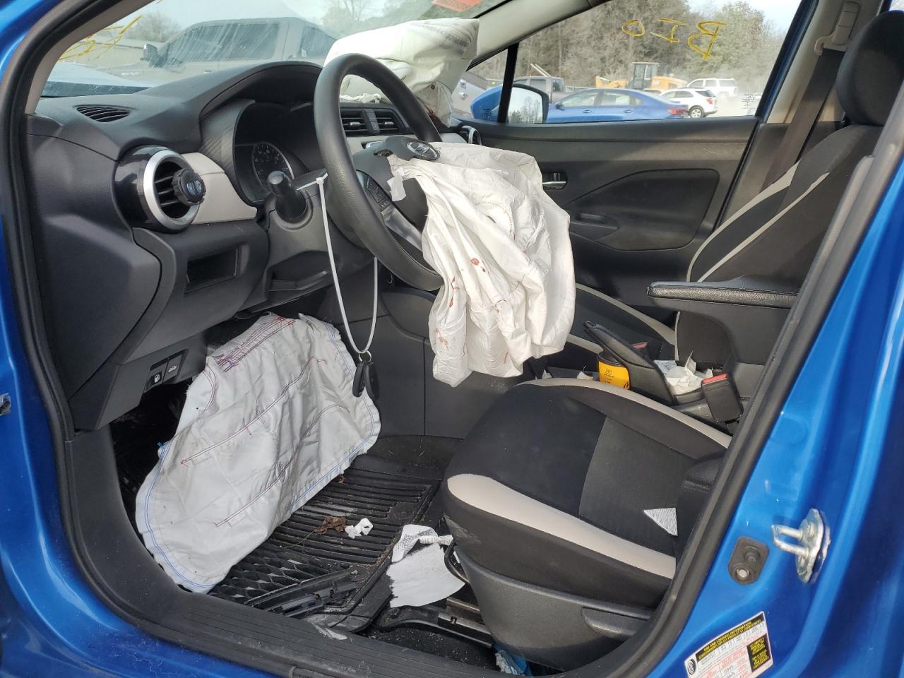 2021 NISSAN VERSA SV - Фото 7