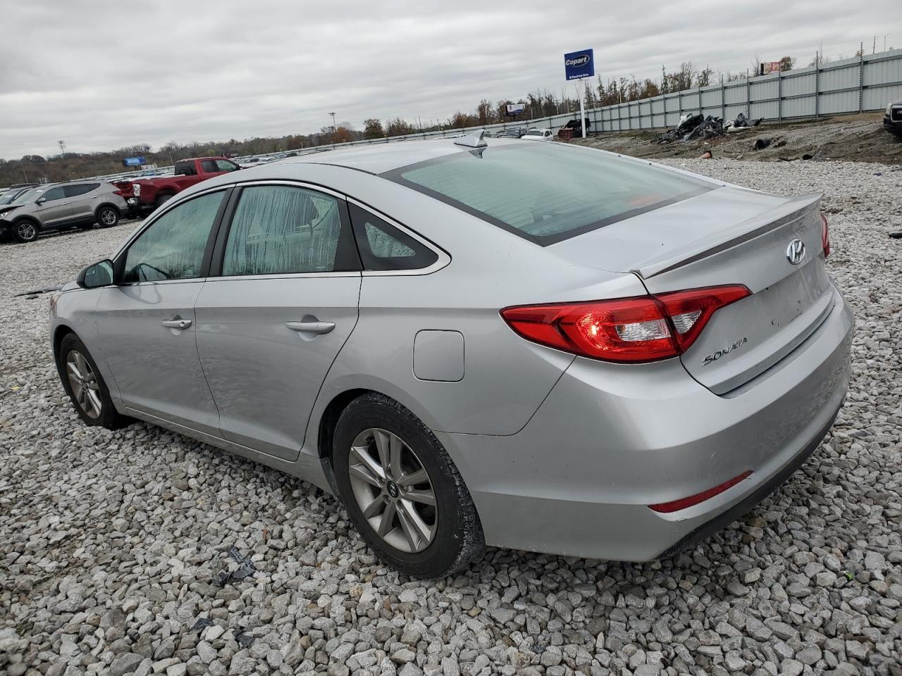 2017 HYUNDAI SONATA SE - Фото 2