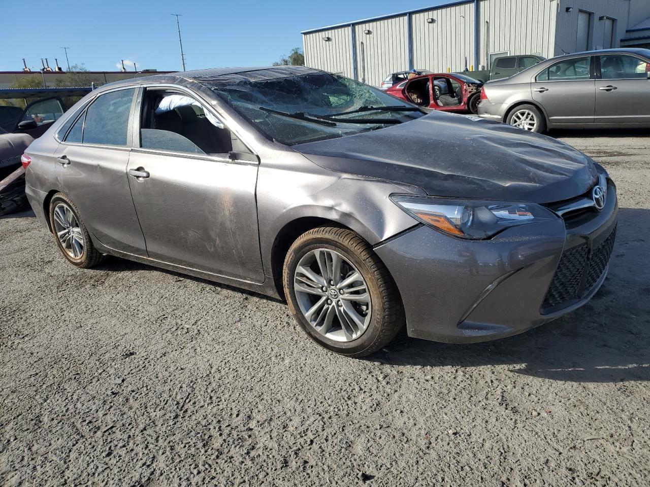 2015 TOYOTA CAMRY LE - Фото 4