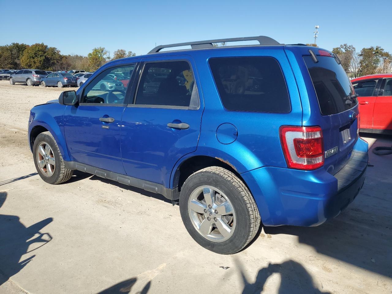 2012 FORD ESCAPE XLT - Image 2