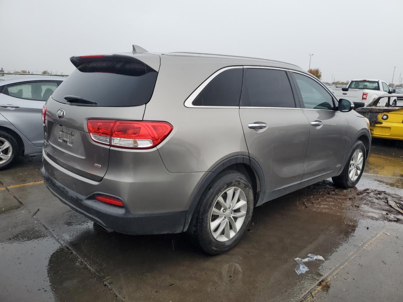 2016 KIA SORENTO LX - Image 3
