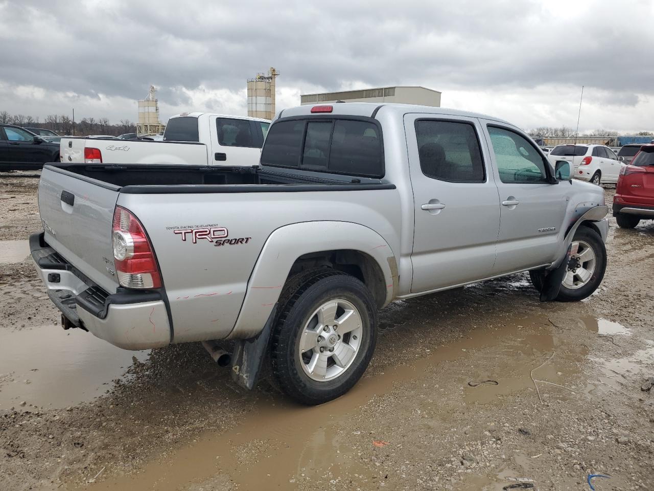 2011 TOYOTA TACOMA DOU - Фото 3