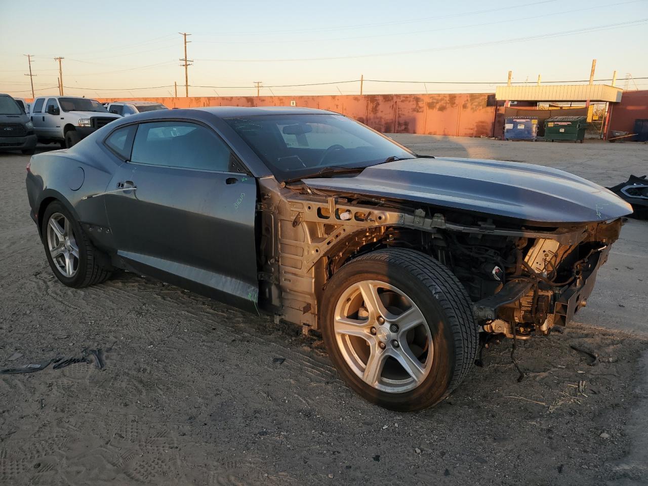 2021 CHEVROLET CAMARO LS - Фото 4