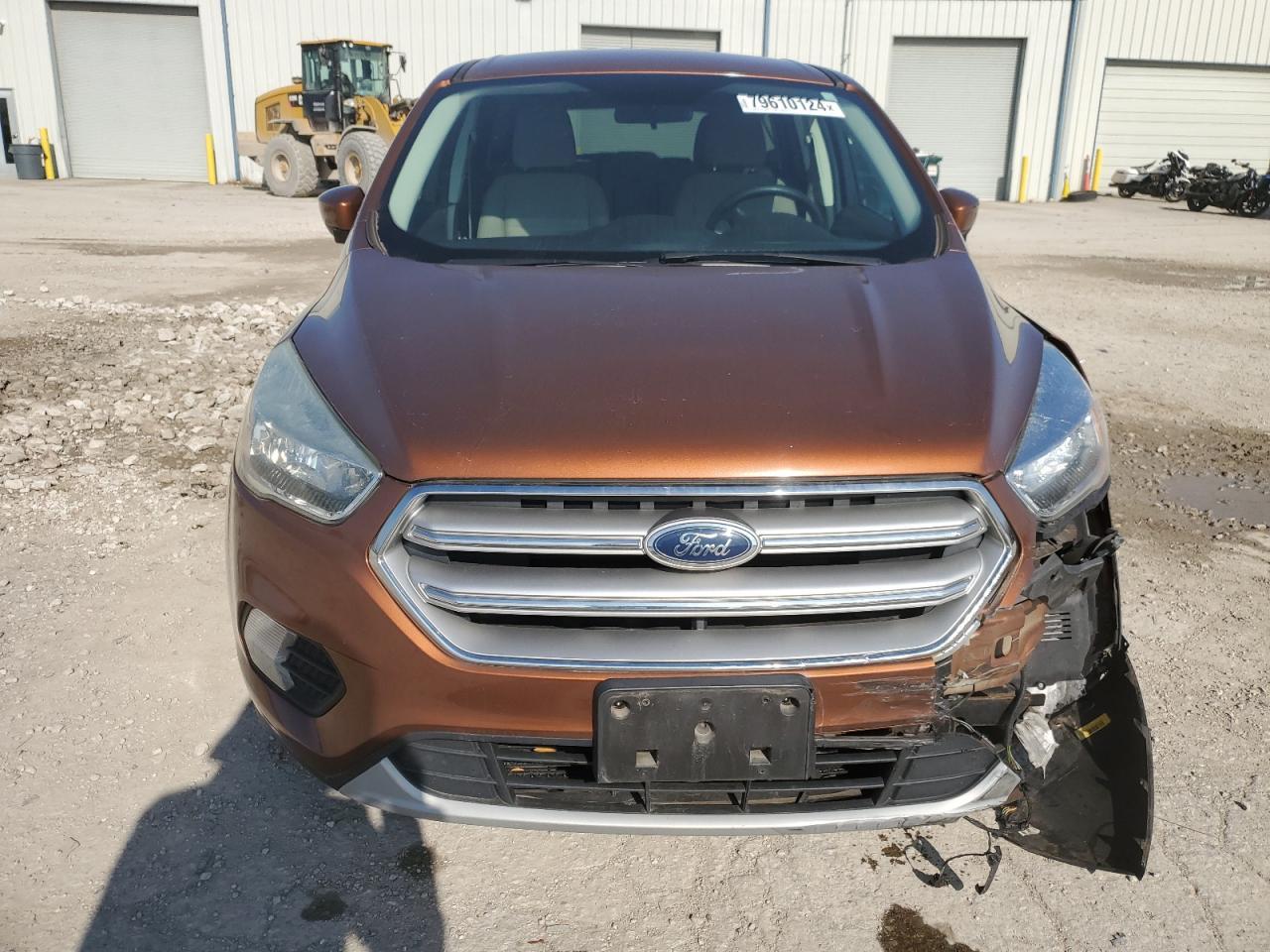 2017 FORD ESCAPE SE - Image 5