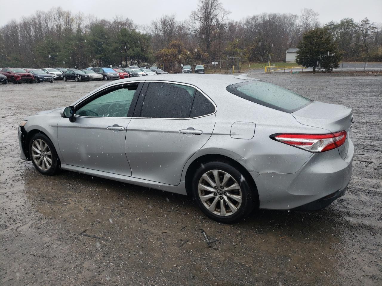 2020 TOYOTA CAMRY LE - Фото 2