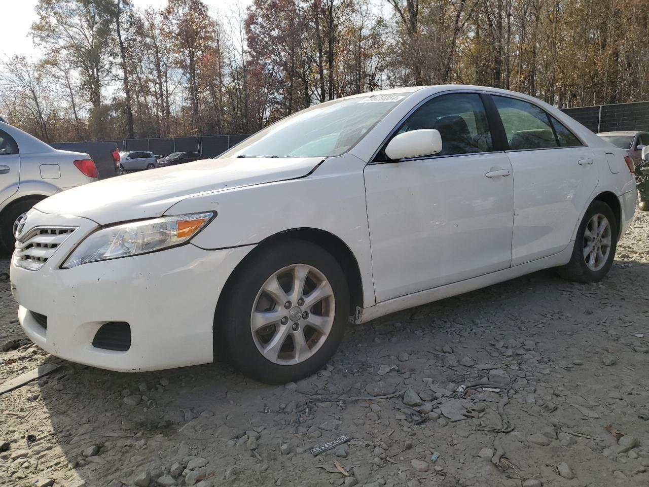 2011 TOYOTA CAMRY BASE car image