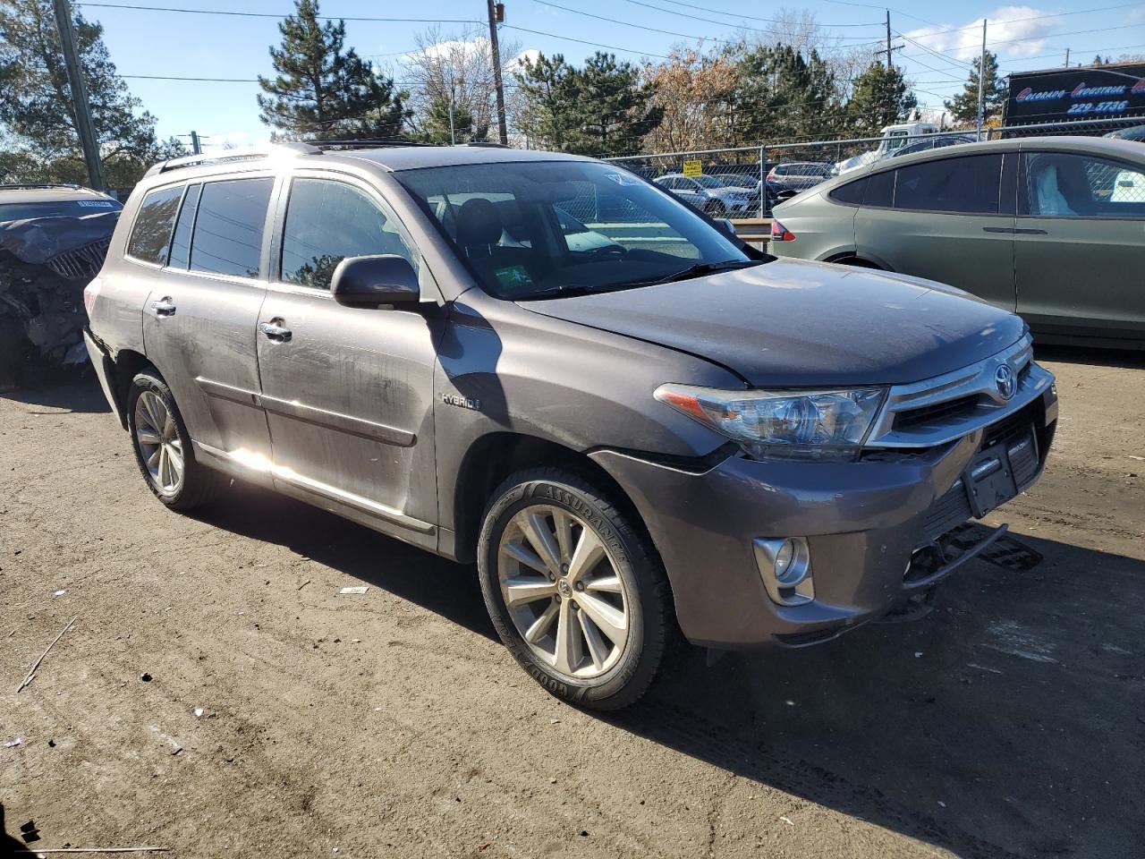 2012 TOYOTA HIGHLANDER - Image 4