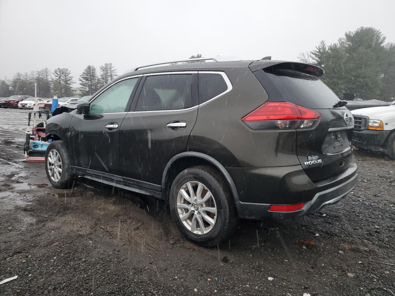 2017 NISSAN ROGUE S - Image 2