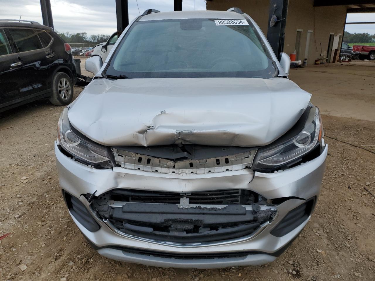 2018 CHEVROLET TRAX 1LT - Image 5