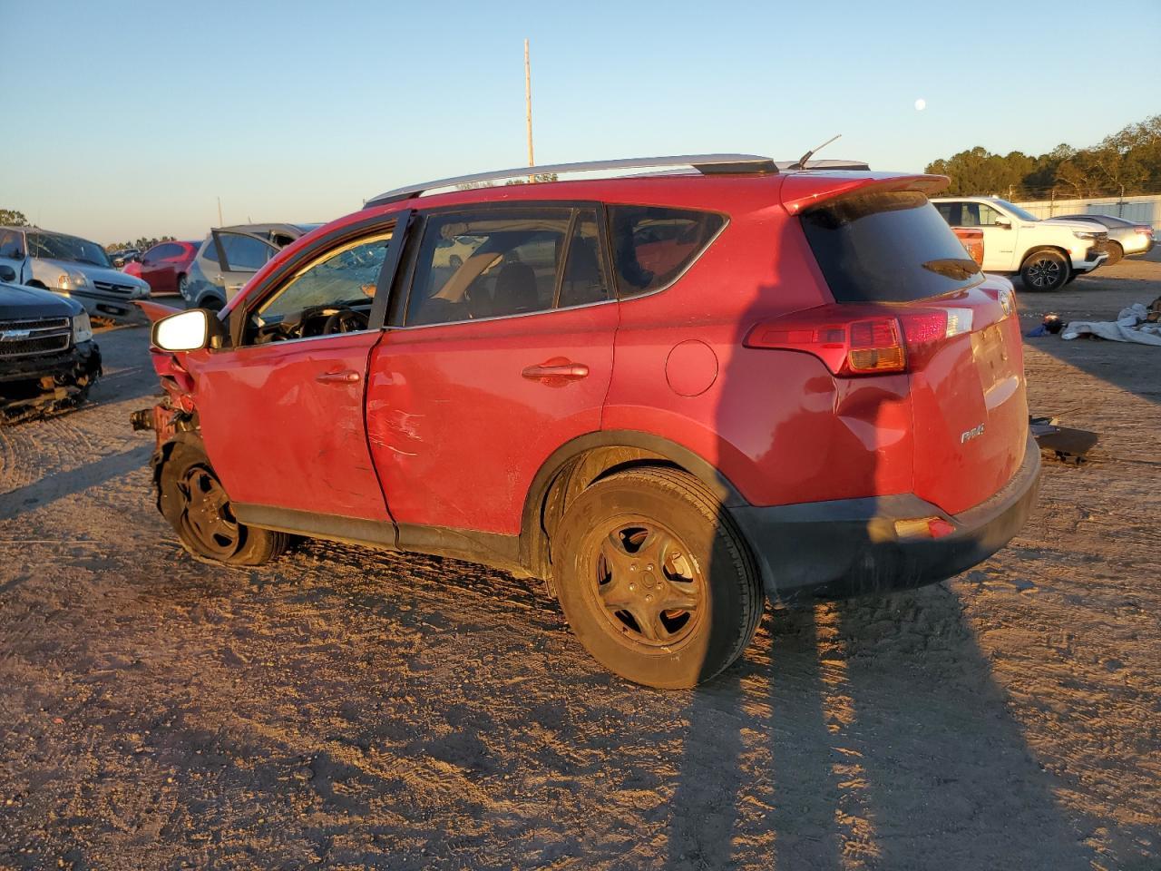 2014 TOYOTA RAV4 LE - Фото 2
