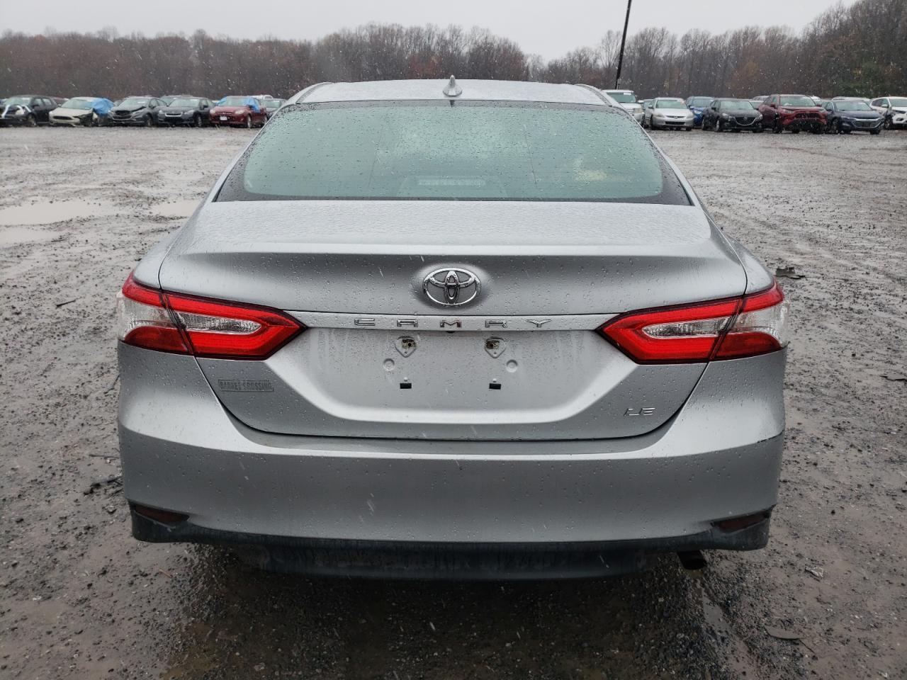 2020 TOYOTA CAMRY LE - Фото 6