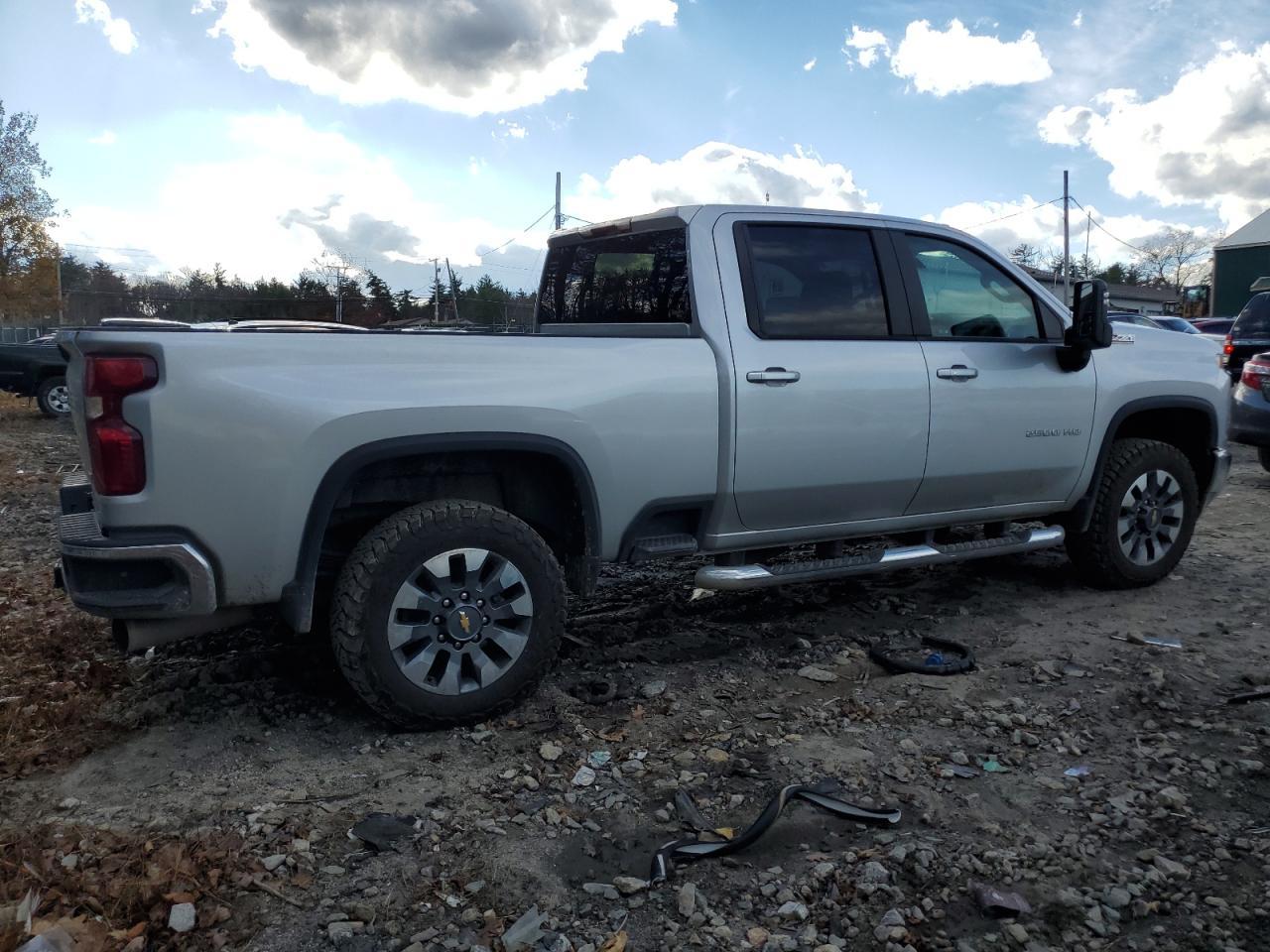 2023 CHEVROLET SILVERADO - Фото 3