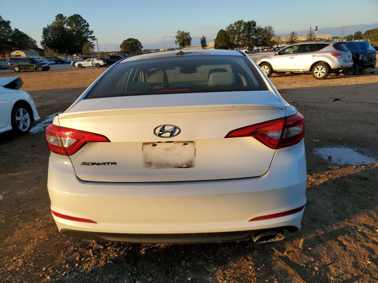 2017 HYUNDAI SONATA SE - Фото 6