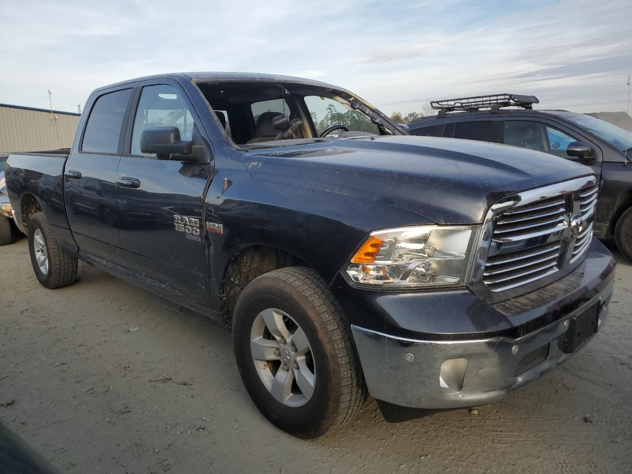 2019 RAM 1500 CLASS - Image 4