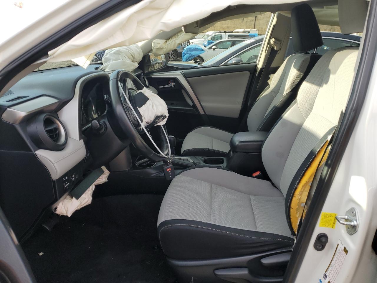 2016 TOYOTA RAV4 XLE - Фото 7