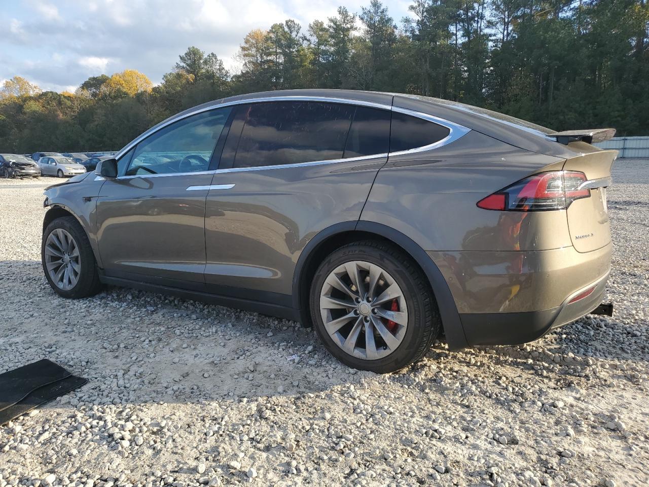 2016 TESLA MODEL X - Image 2