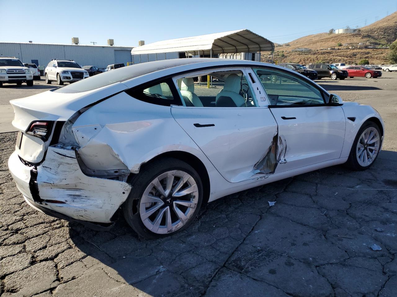2022 TESLA MODEL 3 - Image 3