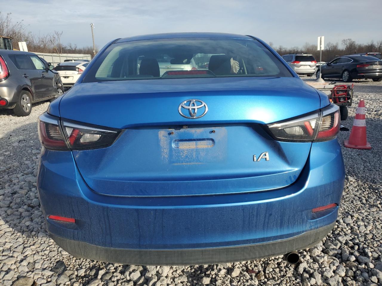 2017 TOYOTA YARIS IA - Фото 6