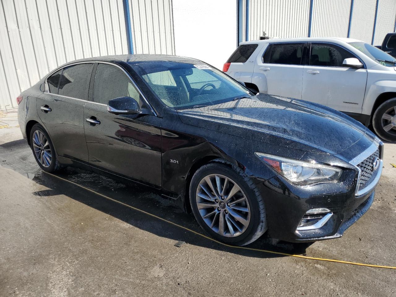 2018 INFINITI Q50 LUXE - Image 4