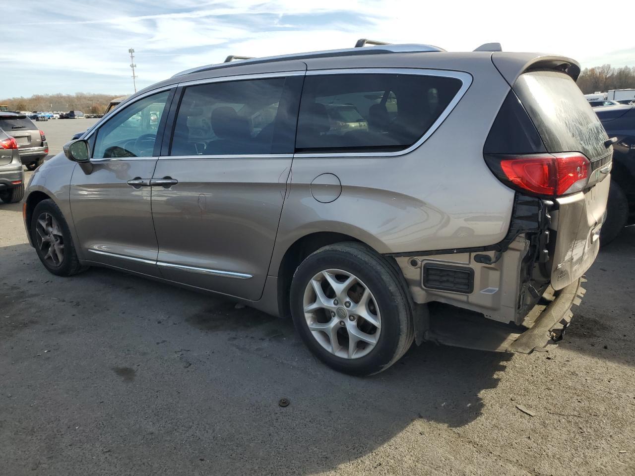 2017 CHRYSLER PACIFICA T - Фото 2