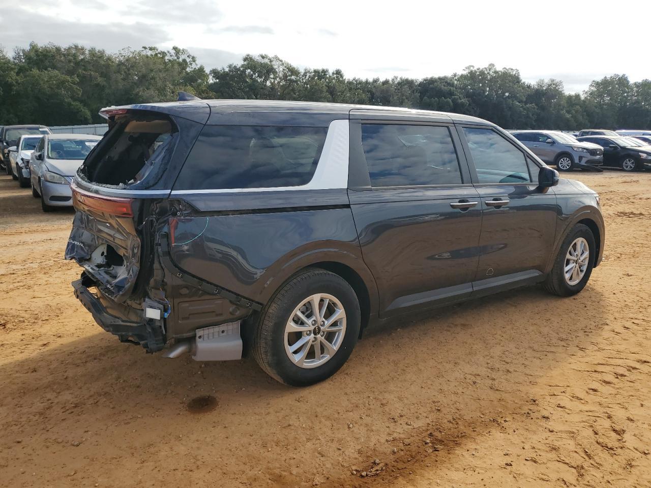 2024 KIA CARNIVAL L - Фото 3