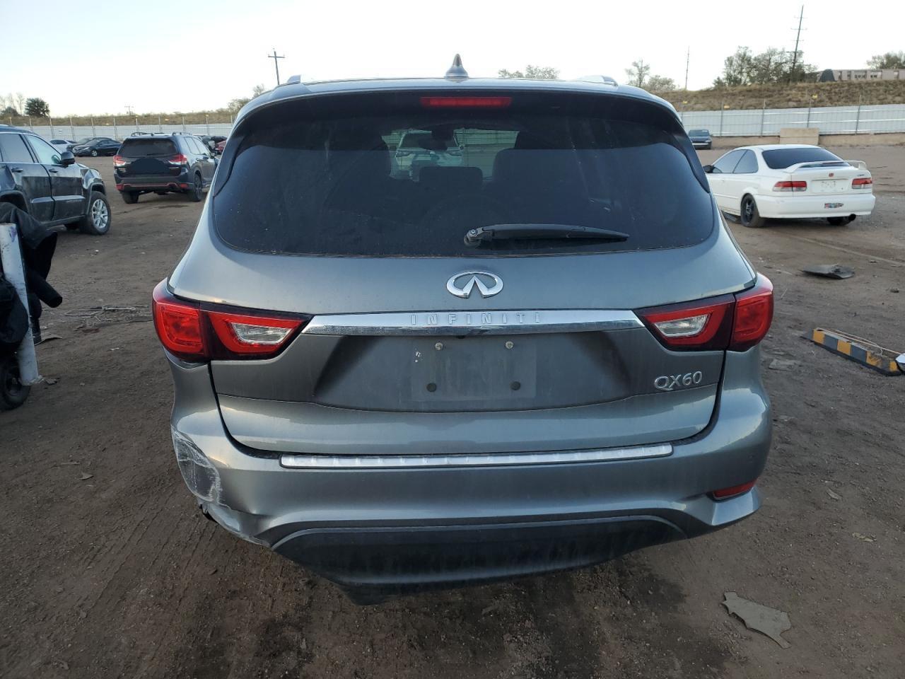 2017 INFINITI QX60 - Image 6