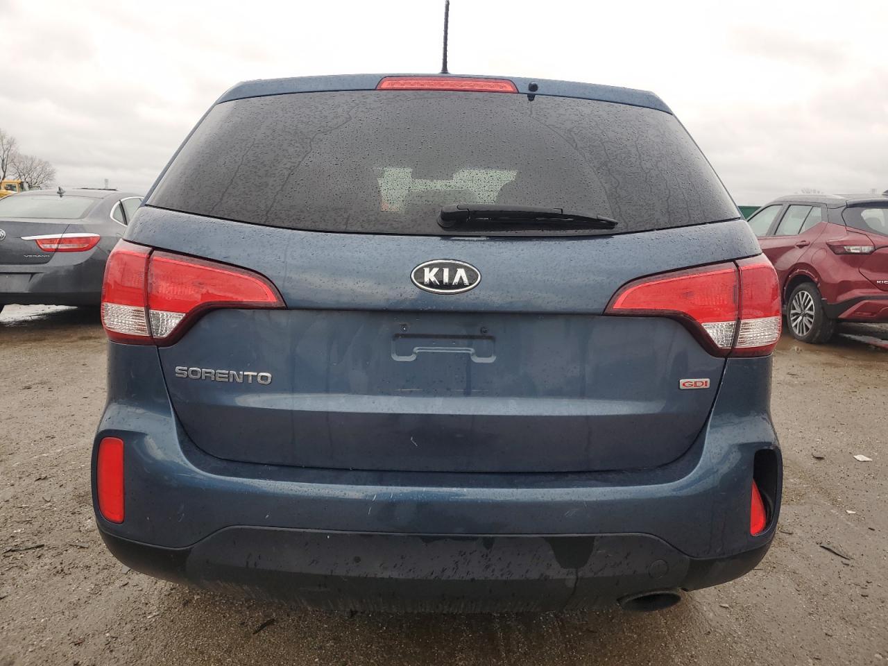 2015 KIA SORENTO LX - Image 6