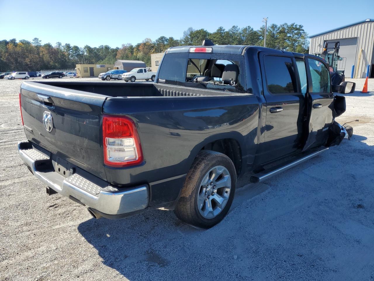 2019 RAM 1500 BIG H - Image 3