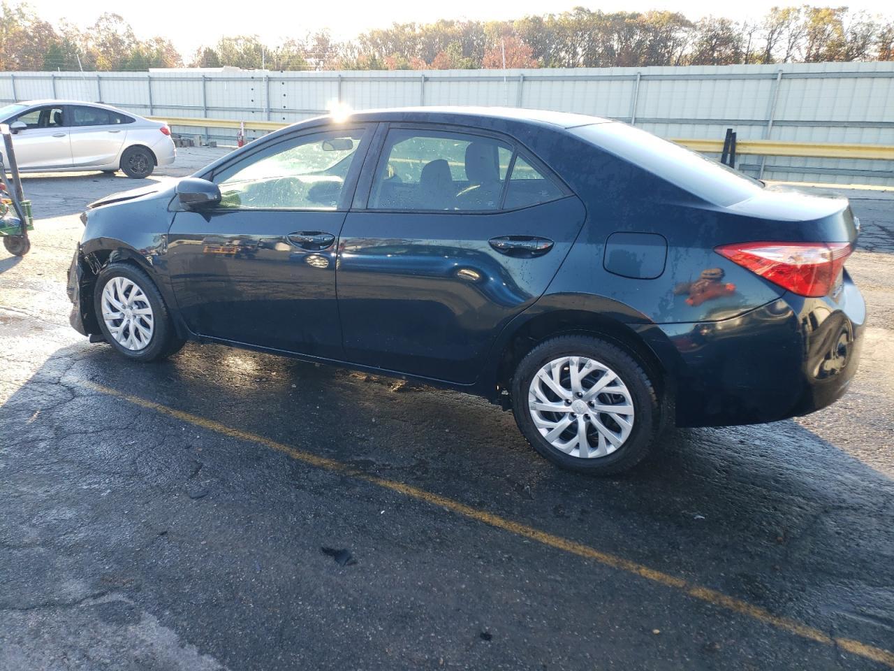 2018 TOYOTA COROLLA L - Image 2