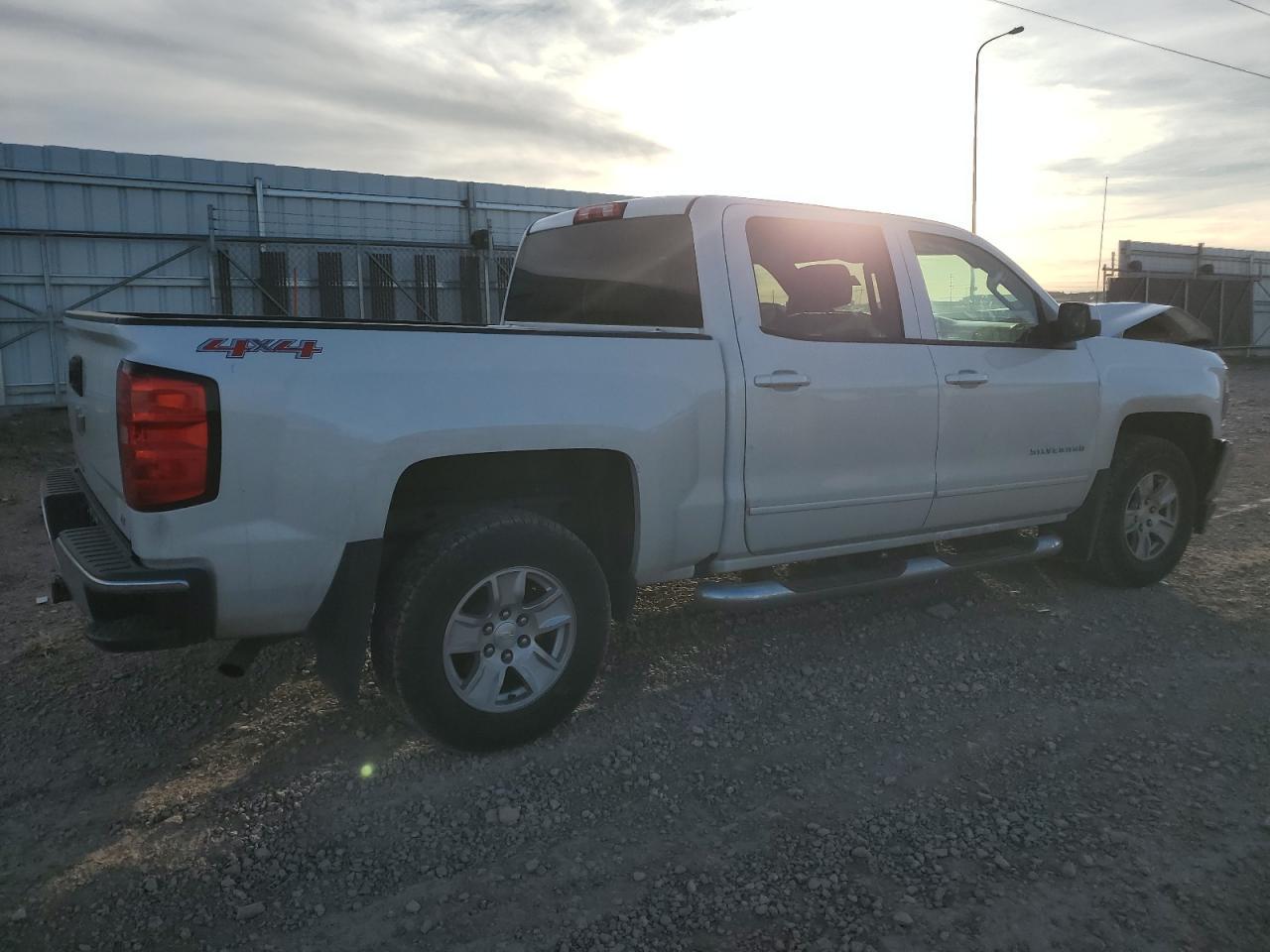 2016 CHEVROLET SILVERADO - Image 3