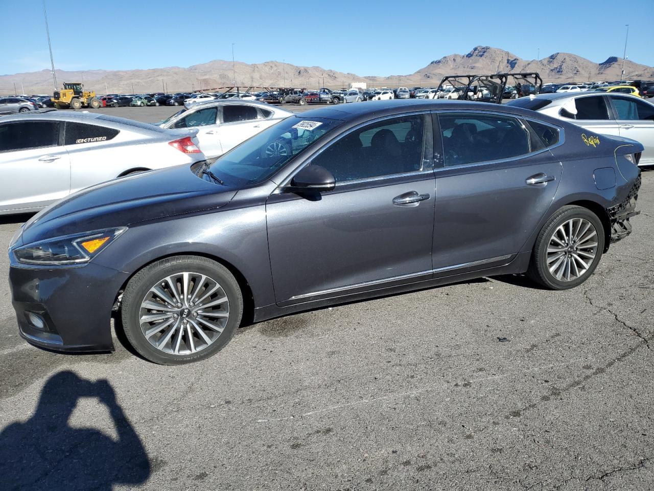 2017 KIA CADENZA PR