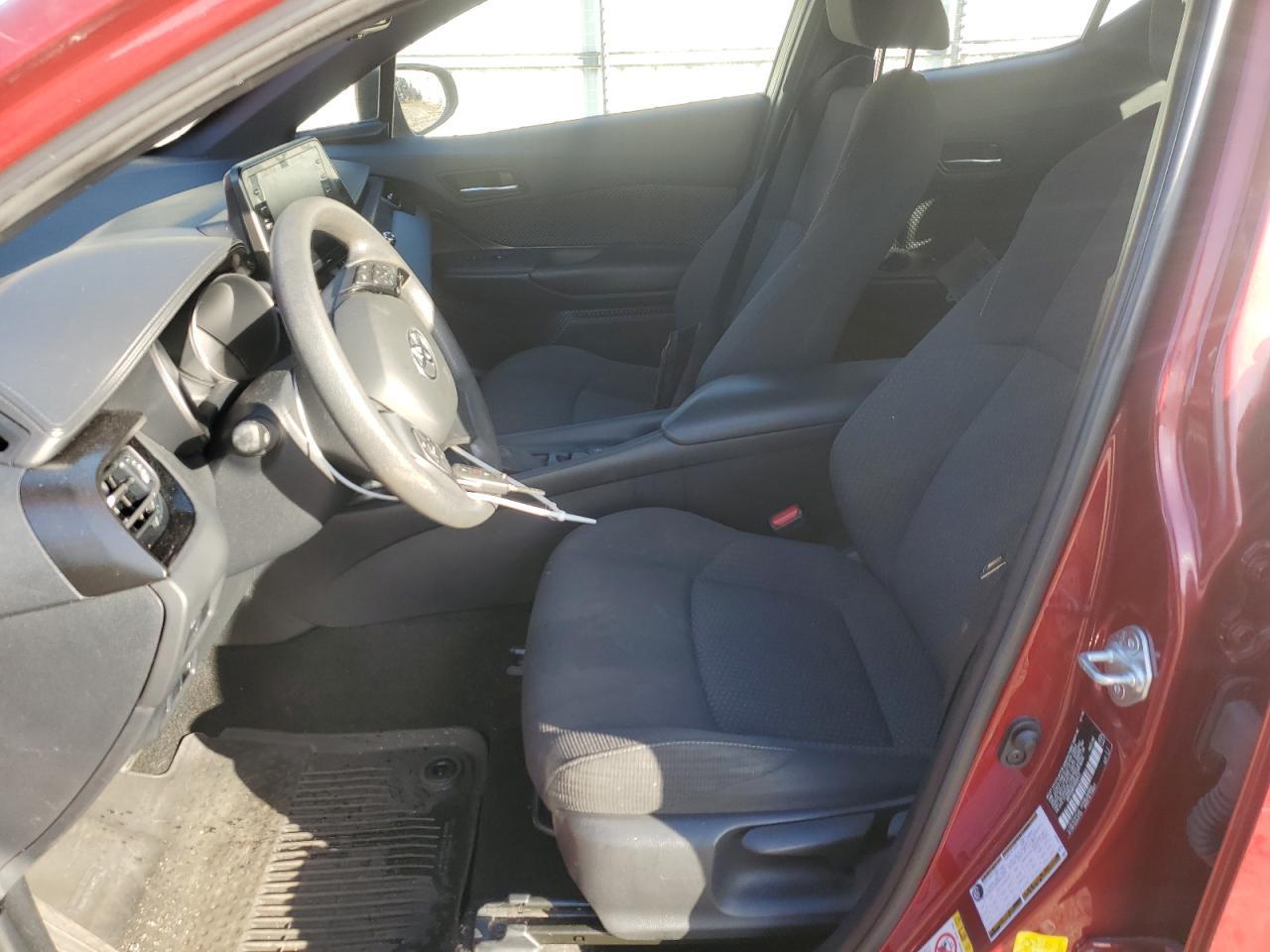 2019 TOYOTA C-HR XLE - Фото 7