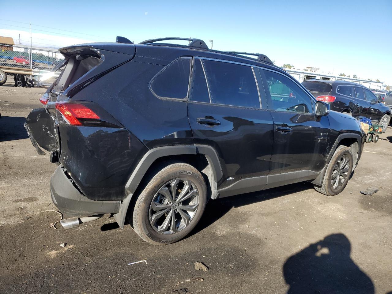 2022 TOYOTA RAV4 XLE P - Image 3