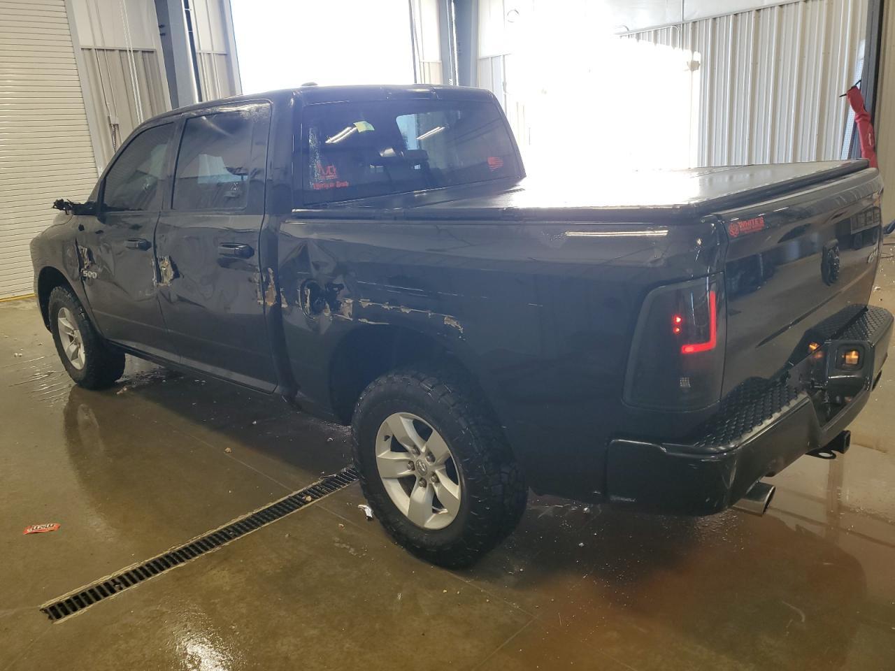 2017 RAM 1500 ST - Фото 2